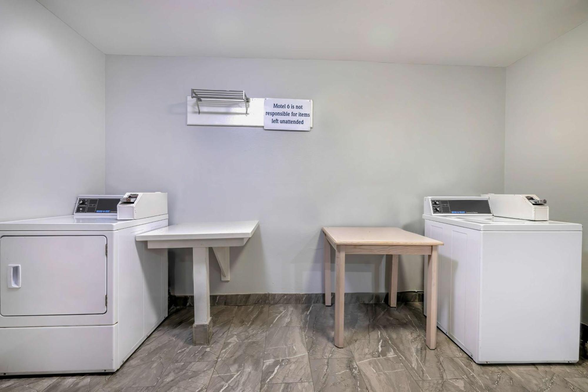 Motel 6-Fort Worth, Tx - Burleson מראה חיצוני תמונה